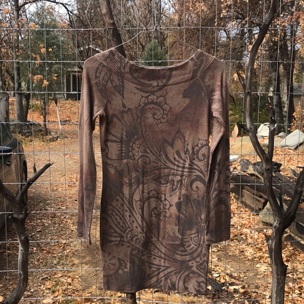 Cozy long mostly brown long sweater shirt by Enti size L.